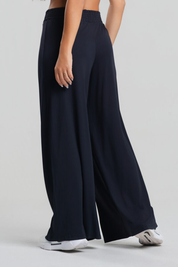 Calça Pantalona Comfy - Preto - Imagem 4