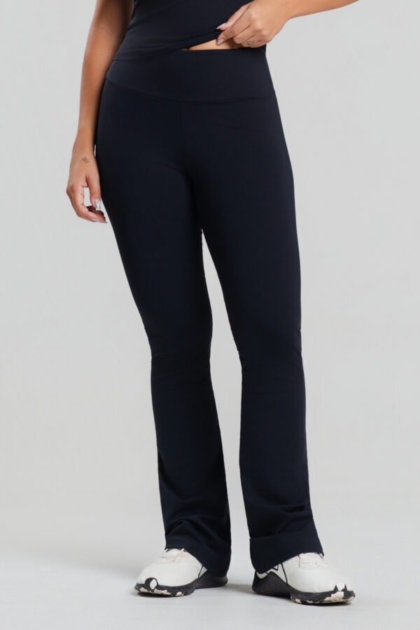 Calça Flare Aura - Preto - Imagem 2