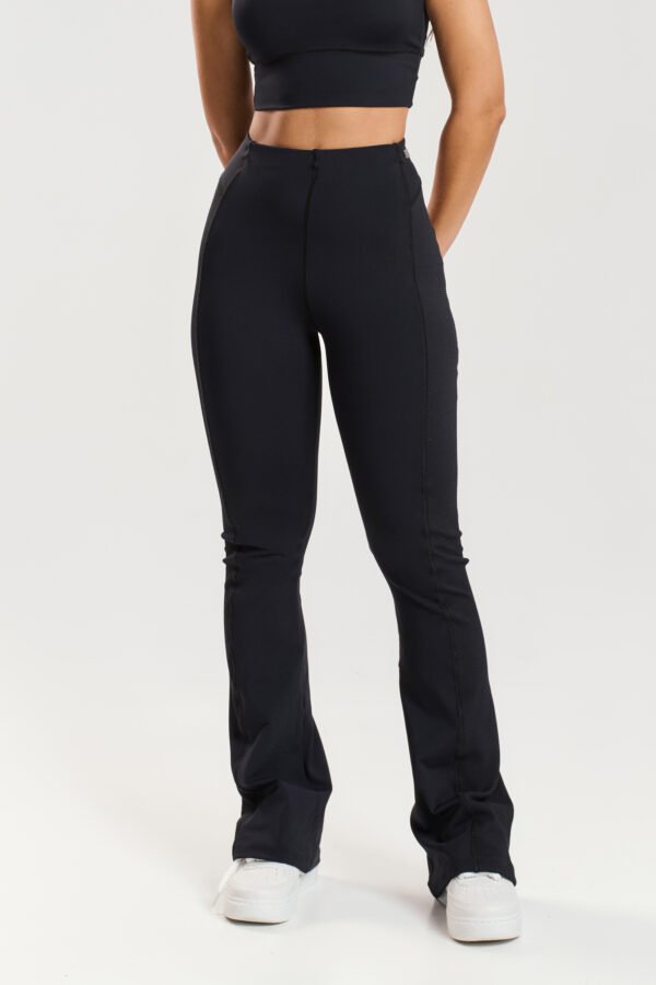 Calça Flare Stride - Preto - Imagem 2